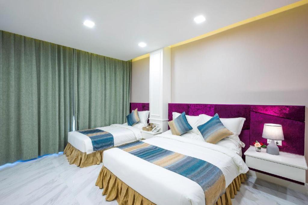 V Boutique Hotel Phnom Penh Exterior foto